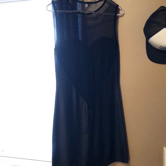 Coquette faux leather with lace dress - Picture 3 of 3